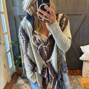 New Aztec Print Hooded Cardigan Sweater Toggle Close Cowichan Blanket